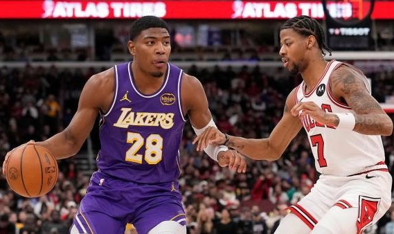 开云官网-八村垒满血复活轰23分！无愧詹皇东契奇绝配