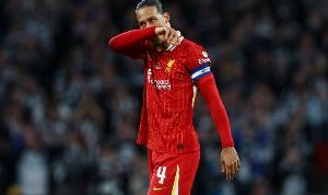 开云-他也留下！罗马诺：范迪克即将与利物浦续约至2027年