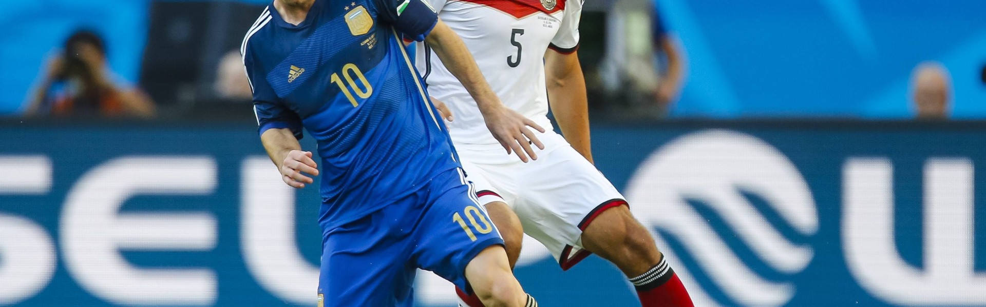 开云-胡梅尔斯：生涯最佳教练是克洛普 最佳对手是梅西 最佳队友诺伊尔