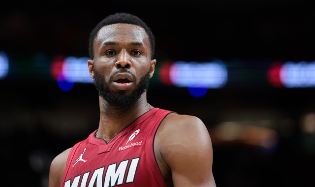 开云体育下载-今天效率挺高！维金斯13中8&amp;三分7中4砍下24+5 无奈球队惨败